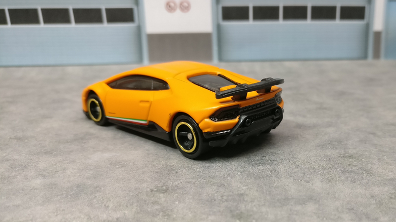 Illustration for article titled Fast and Furious Fridays- Tomica Huracan Performante